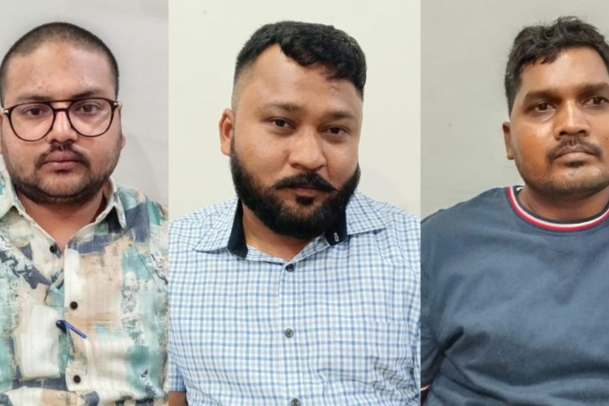 CG Sakti News: सरपंच के बेटे की शिकायत पर कार्रवाई, 1 लाख की रिश्वत लेते पकड़े गए अधिकारी