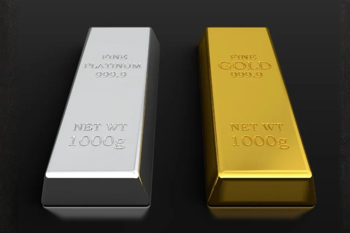Gold-Silver Rate: सोना-चांदी में जबरदस्त तेजी, MCX पर सोना 1.53 लाख के पार, चांदी 2.53 लाख रुपये प्रति किलो पहुंची