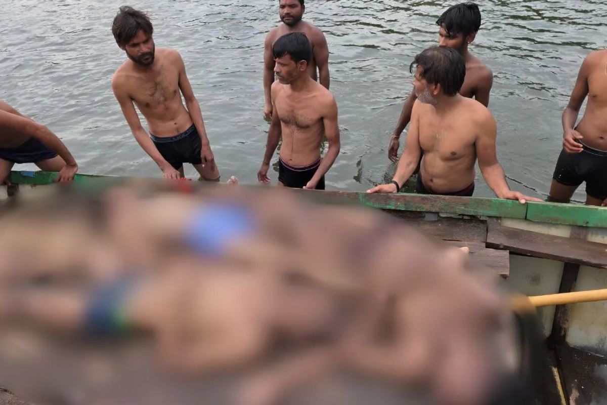 Jabalpur Accident News: दद्दा घाट पर बड़ा हादसा, नर्मदा नदी में डूबे तीन युवक, प्रशासन ने लोगों से की सतर्क रहने की अपील