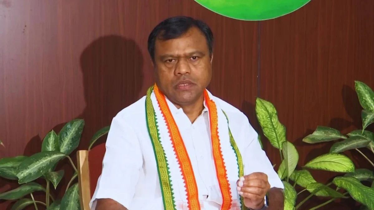 CG Politics: CM हाउस में हुई आधी रात की बैठक पर दीपक बैज का बड़ा दावा– ‘मुख्यमंत्री और मंत्रियों के बीच मचा जबरदस्त घमासान, सरकार पूरी तरह फेल’