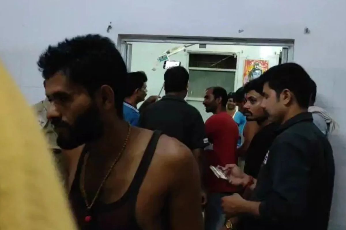 Maihar Accident News: दिल दहला देने वाला हादसा, एक बैल को बचाने की कोशिश में तीन ग्रामीणों ने गंवाई जान
