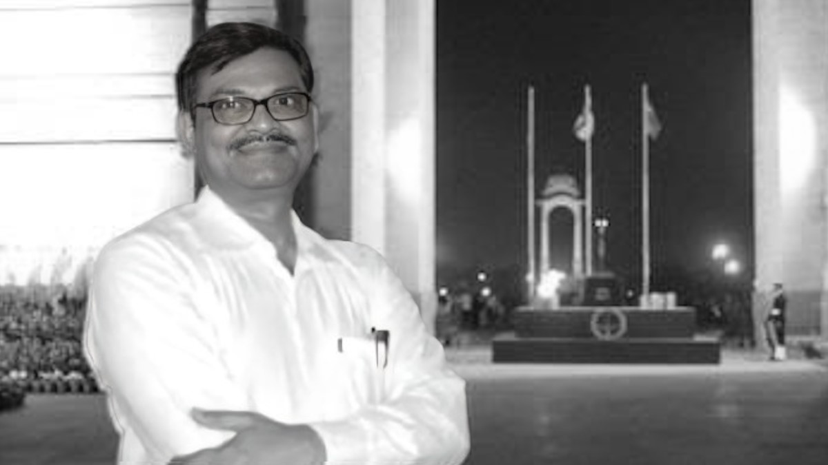 GGU Bilaspur : गुरु घासीदास सेंट्रल यूनिवर्सिटी में मातम, कार्यक्रम में गाना गाते समय प्रो. शैलेंद्र सिंह को आया हार्ट अटैक, मौत