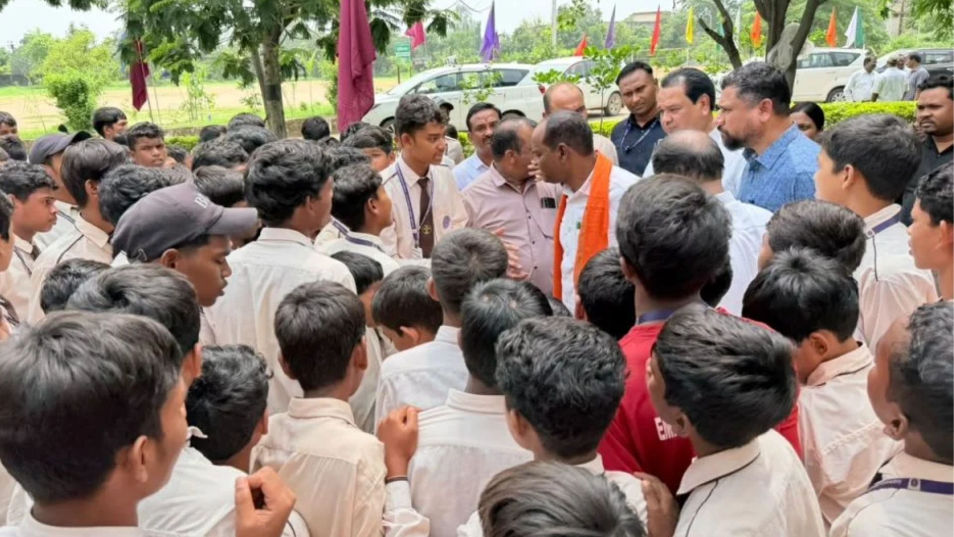 Korba News : प्रिंसिपल पर गंभीर आरोप: छात्रों ने विधायक को घेर सुनाई समस्याएं, जांच के दिए गए निर्देश
