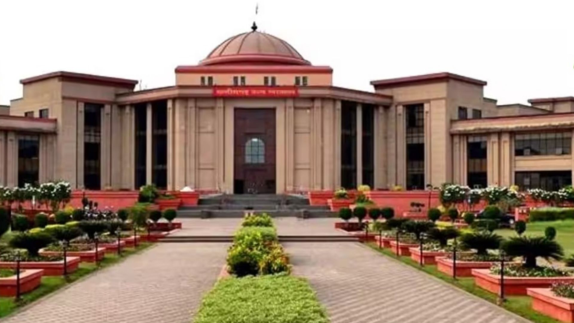 Bilaspur News: CG High Court ने नाबालिग से दुष्कर्म मामले में आरोपी को किया बरी, उम्र और जबरन संबंध के आरोप साबित नहीं