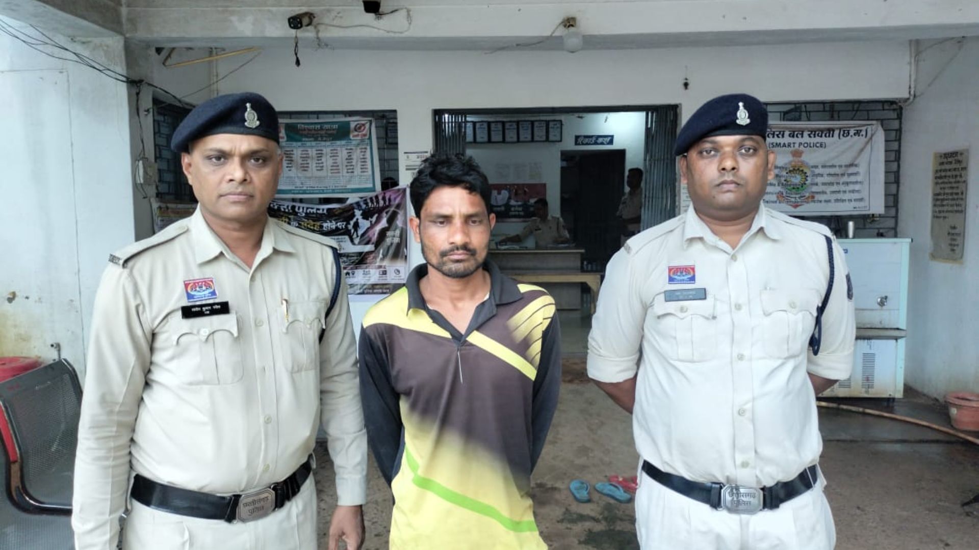 Sakti News: जैजैपुर में सनसनीखेज वारदात: दुष्कर्म के बाद हत्या की कोशिश, खून से सनी टांगी बरामद