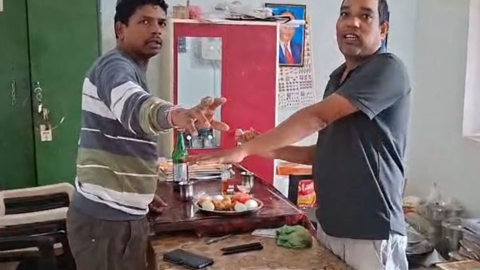 Gariaband News : गरियाबंद स्कूल शराब पार्टी मामला: वीडियो वायरल होते ही दो शिक्षकों पर गिरी निलंबन की गाज