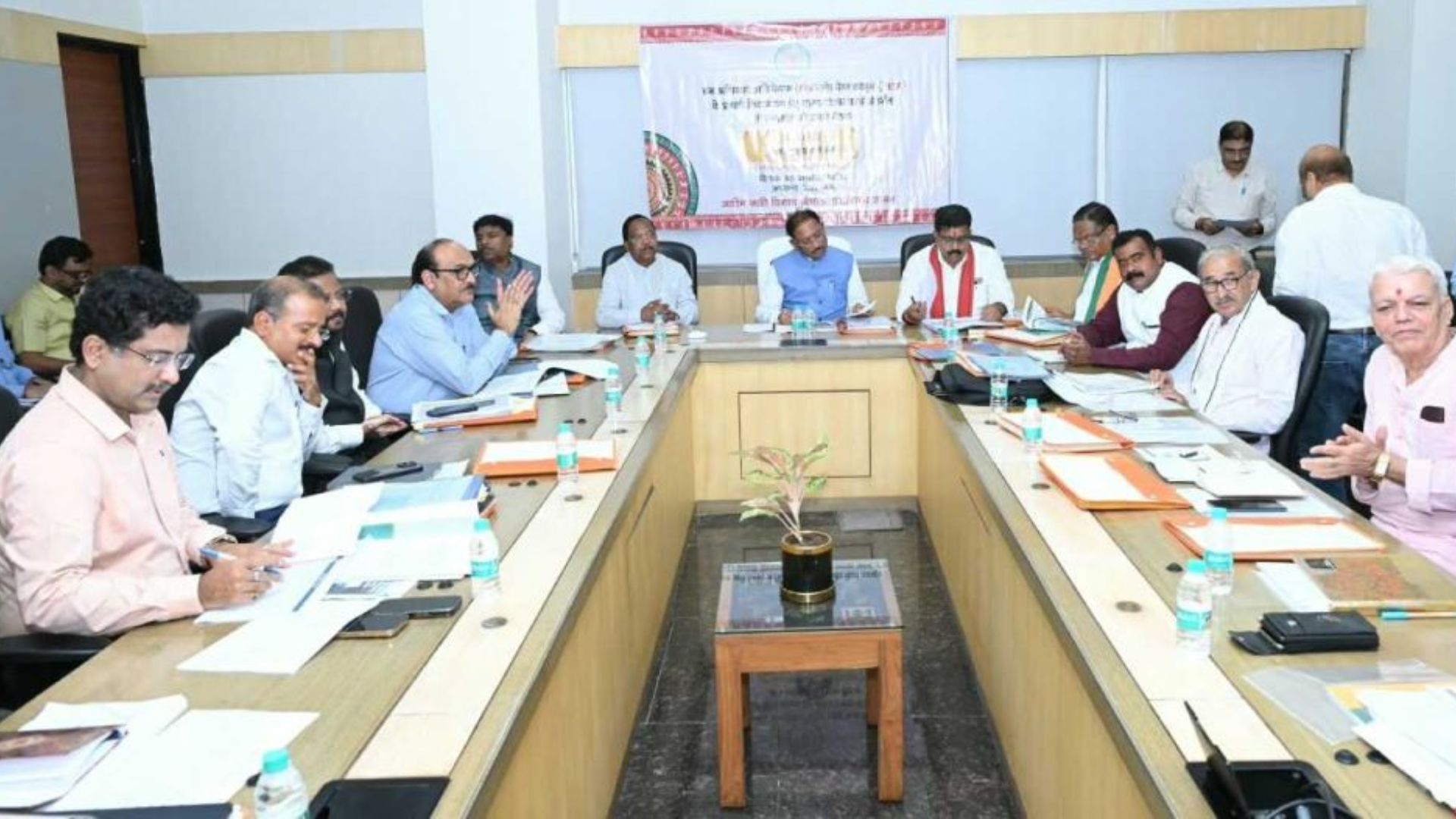 Raipur News: ग्राम स्वशासन होगा मजबूत, पेसा-FRA के बेहतर समन्वय के लिए बनेगी राज्य स्तरीय कार्ययोजना समिति