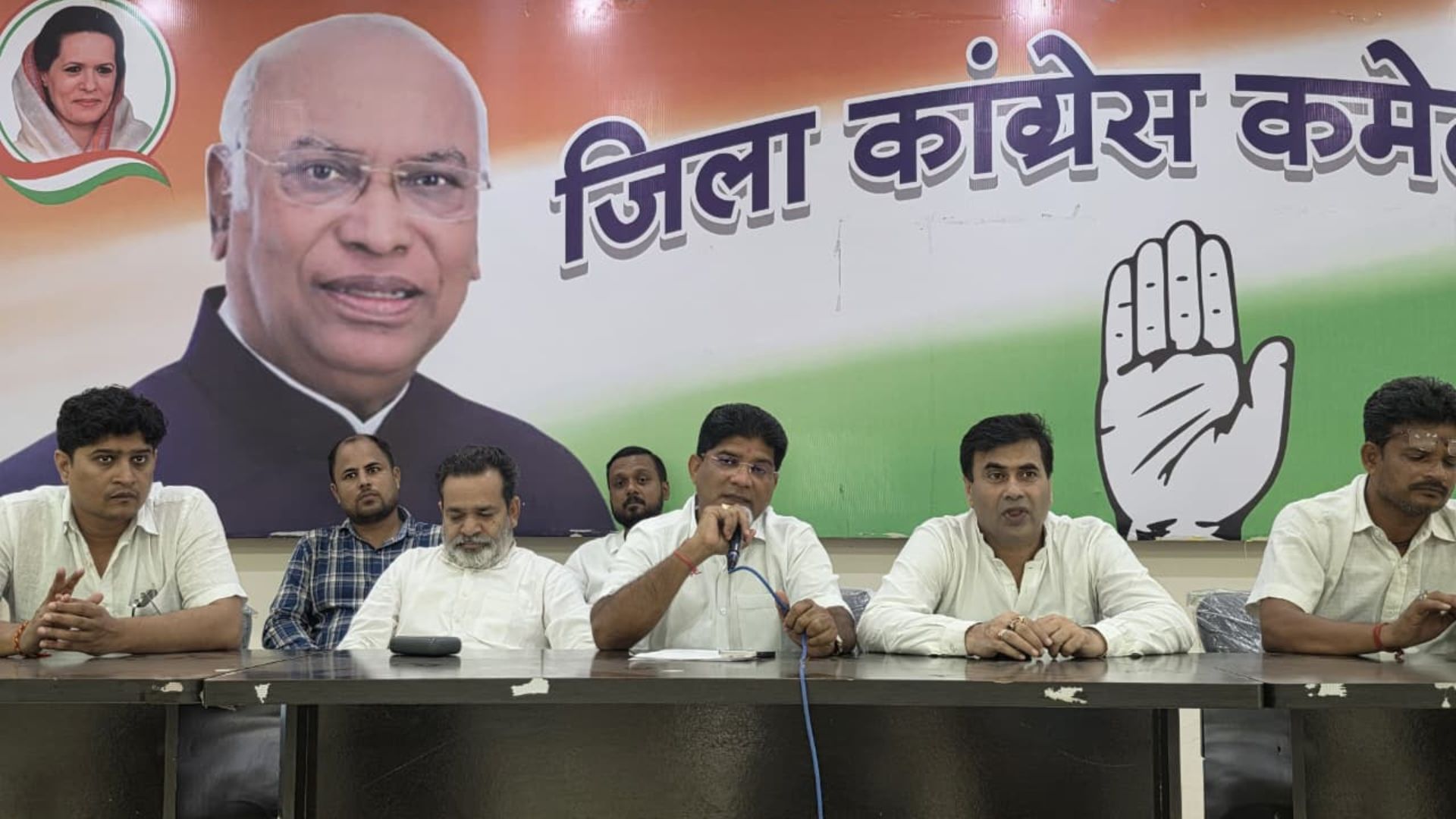 Durg News: PSC भर्ती प्रक्रिया पर कांग्रेस ने उठाए सवाल, उत्तर-पुस्तिकाओं के मूल्यांकन की निष्पक्ष जांच की मांग