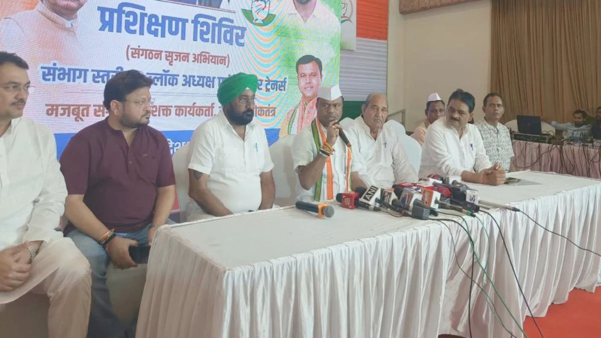Raipur News: कांग्रेस के ब्लॉक अध्यक्षों का प्रशिक्षण पूरा, दीपक बैज बोले- जमीनी स्तर पर संगठन को मजबूत करेगी पार्टी